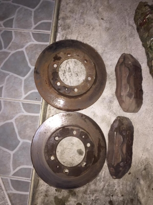 คาลิปเปอร์+จาน toyota fortuner