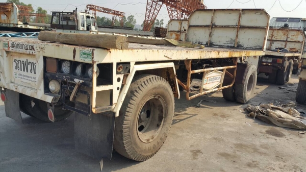 ขายหางพ่วงพื้นเรียบยาว6.1เมตรอู่เชิดชัย