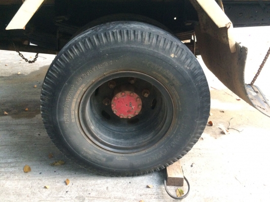 ขายหกล้อพร้อมใช้งาน เบรคทิฟฟี่ คัชชีสวย ยาง 8.25 หลังเอฟ