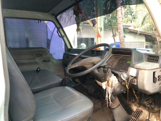 ขายหกล้อพร้อมใช้งาน เบรคทิฟฟี่ คัชชีสวย ยาง 8.25 หลังเอฟ