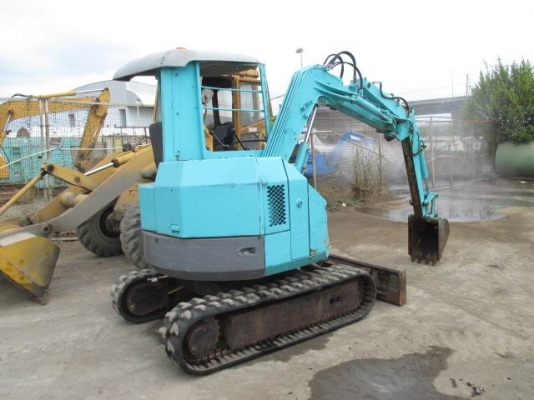 ขายkomatsupc28uu1.ถูกเหลือเชื่อ195000