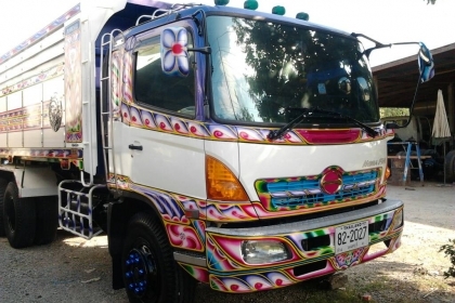 รถสิบล้อฮีโน่เมก้า2เพลา