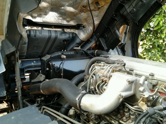 รถสิบล้อฮีโน่เมก้า2เพลา