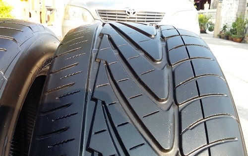 ยาง,225-50-17 Nitto Neogen สภาพดีไม่ปะปี11แก่ๆหนึ่งคู่ 2,000