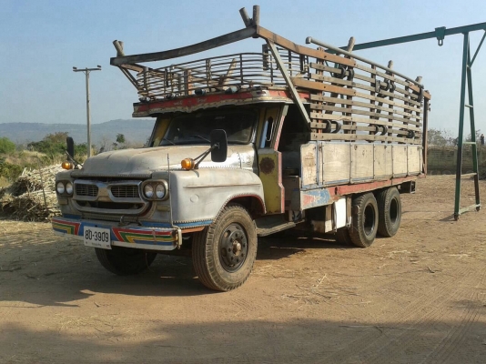 ขาย 10 ล้อหัวยาว 2 เพลา ช่วงล่างใหญ่จัมโบ้ คัสซีสวย เครื่อง HO7C 180 แรงม้า เกียร์ HO สโลว์กลาง เพาวเวอร์ ยางเต็ม ทะเบียนพร้อมโอนครับ