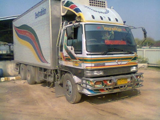 ขายดาวน์10ล้อตู้เย็น FM17 เครื่อง6C TURBO 210แรง 2เพลาปลดเหลือเพลาเดียว พร้อมเครื่องทำความเย็น ขาย380,000บาท