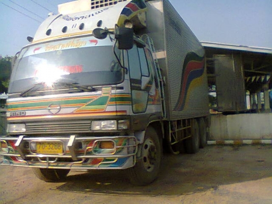 ขายดาวน์10ล้อตู้เย็น FM17 เครื่อง6C TURBO 210แรง 2เพลาปลดเหลือเพลาเดียว พร้อมเครื่องทำความเย็น ขาย380,000บาท