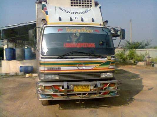 ขายดาวน์10ล้อตู้เย็น FM17 เครื่อง6C TURBO 210แรง 2เพลาปลดเหลือเพลาเดียว พร้อมเครื่องทำความเย็น ขาย380,000บาท