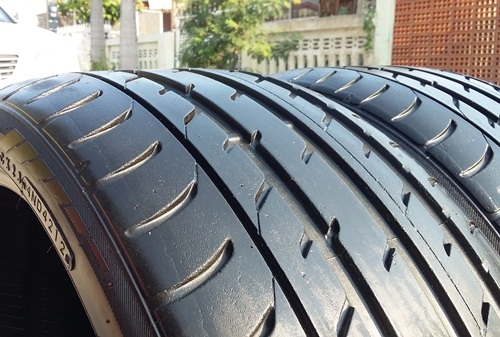 ยาง,245-35-19 TOYO T1Sport ดอกหนาไม่ปะปลายปี12หนึ่งคู่ 3,200 ยาง,245-35-19 TOYO T1Sport ดอกหนาไม่ปะปลายปี12หนึ่งคู่ 3,200