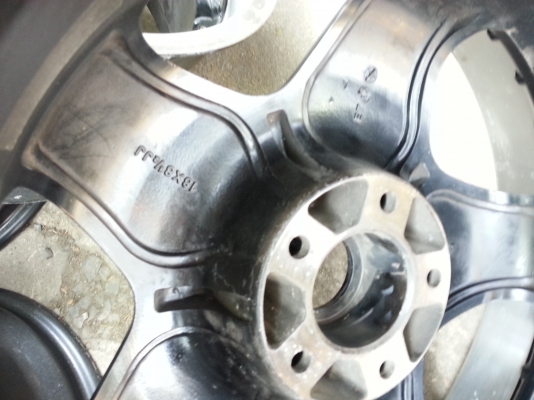 ขอบ18 หน้าตื้นหลังลึก