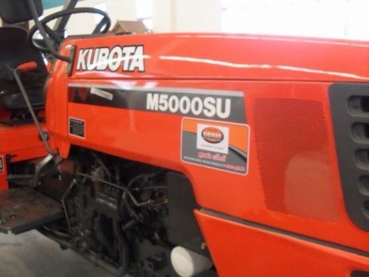 M5000สวยสดมาแล้วครับ รถสวยเดิมมากครับ. ทำงานแค่1800ชั่วโมงครับ.  ราคาแค่ 350000บาทเท่านั้นเองครับ