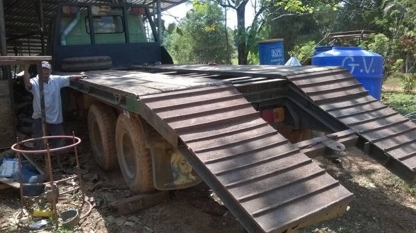 ขายรถเทเลอร์NISSAN UD cw30 2เพลาขาย350000