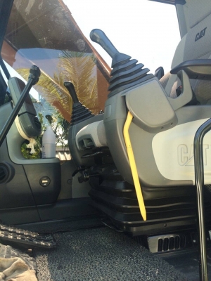 ด่วน!ขายดาวน์ 100000 CAT320D ใช้งาน1068ชม.สัญญา48งวด ส่งไป5งวดค้างส่ง6งวด ๆละ93732