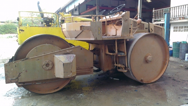 ขายรถบดสามล้อเหล็ก ขายรถบดสามล้อเหล็ก