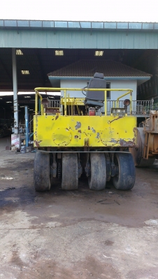 ขายรถบดล้อยาง