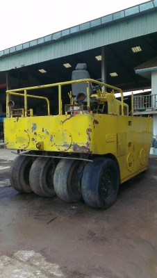 ขายรถบดล้อยาง