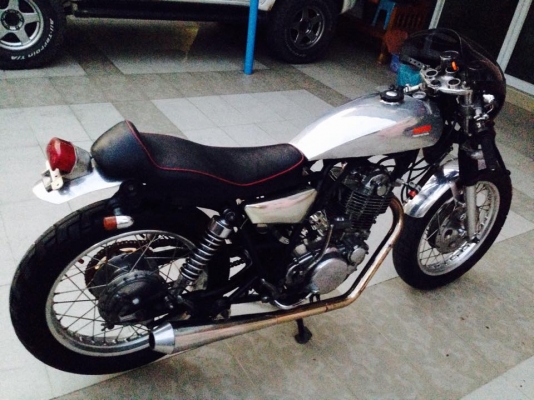 ---ขาย SR400 แต่ง Cafe สวยๆแต่งเพียบ ราคาเบาๆ--- ---ขาย SR400 แต่ง Cafe สวยๆแต่งเพียบ ราคาเบาๆ---