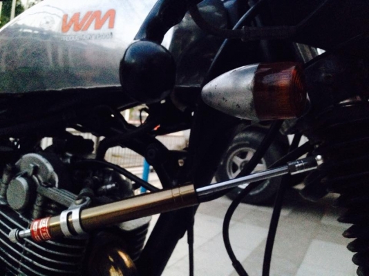 ---ขาย SR400 แต่ง Cafe สวยๆแต่งเพียบ ราคาเบาๆ---