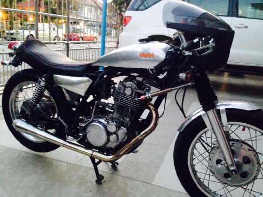 ---ขาย SR400 แต่ง Cafe สวยๆแต่งเพียบ ราคาเบาๆ--- ---ขาย SR400 แต่ง Cafe สวยๆแต่งเพียบ ราคาเบาๆ---