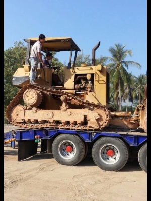 ขายแทรคเตอร์ตีนตะขาบ Catterpilla D4H
