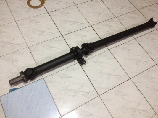 ขายเพลากลางbmw e36แท้ ถอดออกจากเครือง1jโบ สภาพดียกใส่รถใด้เลย ราคา3000บาท โทร0924462525โส