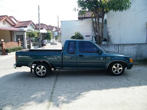 !!!!!  ขายด่วน รถบ้านแท้ โตโยต้า ไมตี้เอ็กแค๊ป ปลายปี 39 รุ่นพิเศษ SGL 2.5 CC !!