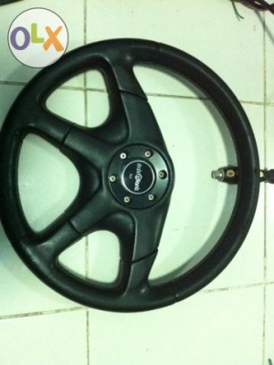 พวงมาลัย italv lanti 4ก้าน 14นิ้ว หนังแท้ๆ จากอิตาลี สภาพสวย หายากมากๆ