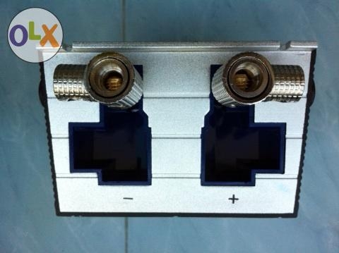 ตัวเก็บไฟเครื่องเสียงรถยนต์ MONSTER Series by DENOOR 1.0Farad ตัวสี่เหลี่ยมพร้อมกล่องเก็บ สภาพสวย