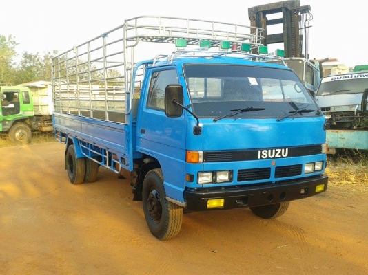 รถ 6ล้อ อีซูซุ NPR115 กระบะ 5เมตร สวยพร้อมใช้ ราคาถูก รถ 6ล้อ อีซูซุ NPR115 กระบะ 5เมตร สวยพร้อมใช้ ราคาถูก