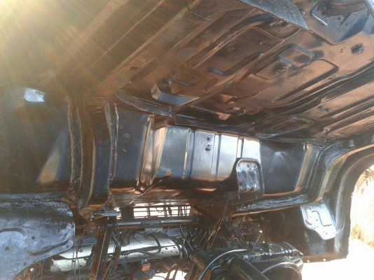 รถ 6ล้อ อีซูซุ NPR115 กระบะ 5เมตร สวยพร้อมใช้ ราคาถูก รถ 6ล้อ อีซูซุ NPR115 กระบะ 5เมตร สวยพร้อมใช้ ราคาถูก