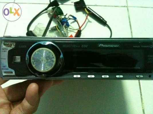 Pioneer DEH-P7950UB หน้าจอสไลด์ไฟฟ้า กราฟฟิกหน้าจอ MP3 USB CD FMคลื่นไทย ศูนย์ไทย ปรีเอ้า 3 ชุด 1 AUX พร้อมรีโมท