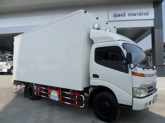 ขายรถบรรทุก 6 ล้อ HINO รุ่น XZU423R
