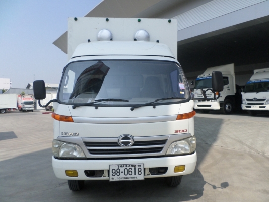 ขายรถบรรทุก 6 ล้อ HINO รุ่น XZU423R