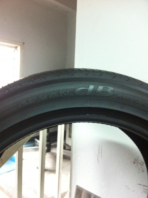 ขายยาง YOKOHAMA  ADVAN dB 2454518 มี 1 เส้น