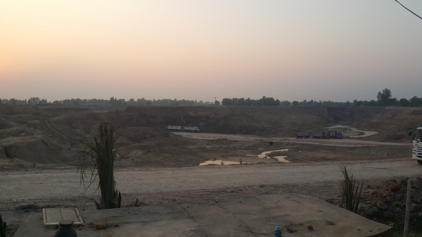 รับรถพ่วงดั้มวิ่งงานขนทรายและขนดิน...รังสิต...ธัญบุรี รับรถพ่วงดั้มวิ่งงานขนทรายและขนดิน...รังสิต...ธัญบุรี