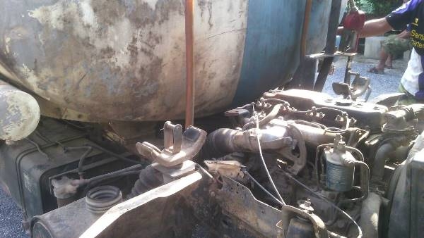 รถบรรทุกน้ำมัน ISUZU NPR 115HP เกียร์สั้น  ความจุ7,000ลิตร พร้อมมิเตอร์ อุปกรณ์ระบบเปิด - ปิด ดูสภาพรถและทดลองขับและยังต่อลองราคาได้อีกครับ