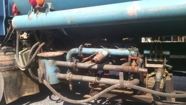 รถบรรทุกน้ำมัน ISUZU NPR 115HP เกียร์สั้น  ความจุ7,000ลิตร พร้อมมิเตอร์ อุปกรณ์ระบบเปิด - ปิด ดูสภาพรถและทดลองขับและยังต่อลองราคาได้อีกครับ