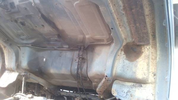 รถบรรทุกน้ำมัน ISUZU NPR 115HP เกียร์สั้น  ความจุ7,000ลิตร พร้อมมิเตอร์ อุปกรณ์ระบบเปิด - ปิด ดูสภาพรถและทดลองขับและยังต่อลองราคาได้อีกครับ