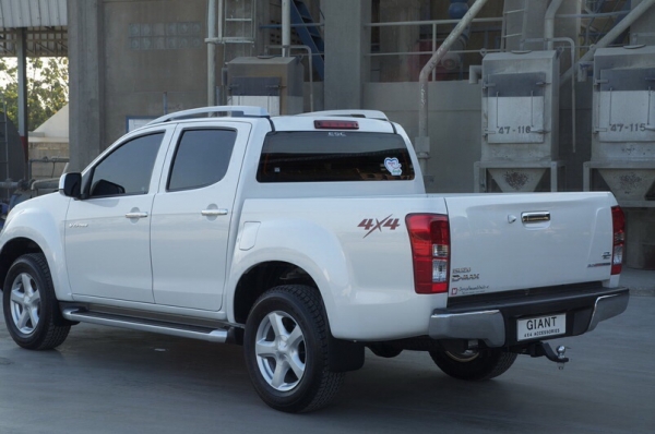 ขายชุดลากเรือ อิซูซุ ออนิวส์ 2012 ขึ้นไป