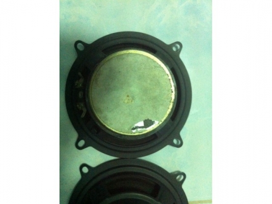 ลำโพง pioneer ไม่ทราบรุุ่น กรวยอลูมิเนียม สภาพสวย 5 นิ้ว 2 ทาง