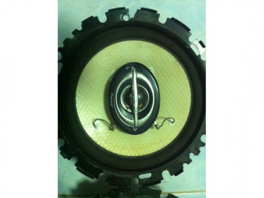 Carrozzeria (Pioneer) รุ่น TSF160 ลำโพงแกนร่วม 2 ทาง ขนาด 6 นิ้ว แท้ยุ้น Carrozzeria (Pioneer) รุ่น TSF160 ลำโพงแกนร่วม 2 ทาง ขนาด 6 นิ้ว แท้ยุ้น