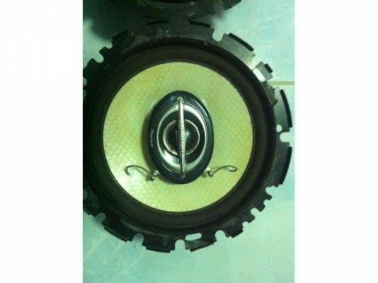 Carrozzeria (Pioneer) รุ่น TSF160 ลำโพงแกนร่วม 2 ทาง ขนาด 6 นิ้ว แท้ยุ้น Carrozzeria (Pioneer) รุ่น TSF160 ลำโพงแกนร่วม 2 ทาง ขนาด 6 นิ้ว แท้ยุ้น