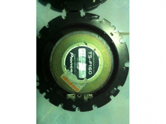 Carrozzeria (Pioneer) รุ่น TSF160 ลำโพงแกนร่วม 2 ทาง ขนาด 6 นิ้ว แท้ยุ้น Carrozzeria (Pioneer) รุ่น TSF160 ลำโพงแกนร่วม 2 ทาง ขนาด 6 นิ้ว แท้ยุ้น