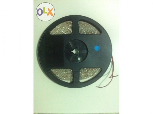 ไฟ led 5เมตร กันน้ำ มีสีฟ้า สีขาว สีส้ม สีเขียว สีแดง ซื้อมาจะแต่งบ้าน แล้วไม่ได้ใช้