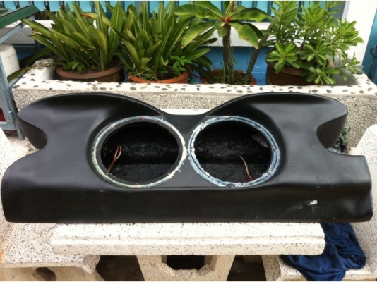 ตู้ซับไฟเบอร์ 10 นิ้ว วีโก้ 4ประตู ตู้ซับไฟเบอร์ 10 นิ้ว วีโก้ 4ประตู