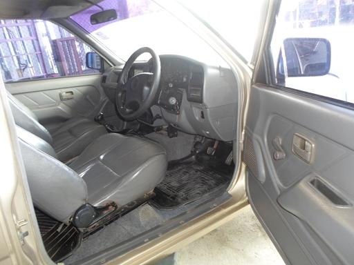 ขาย isuzu cab 2500cc