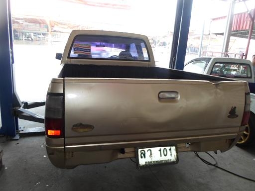 ขาย isuzu cab 2500cc