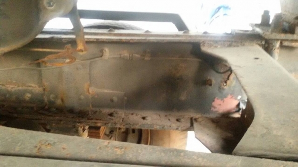 ขายด่วนรถบบรทุกนํ้มมันร๊อกกี้เครื่อง210เเรงม้าบรรจุน้ำมัน16000ลิตรติดตั้งกระทอบโหลดล้าง ขายด่วนรถบบรทุกนํ้มมันร๊อกกี้เครื่อง210เเรงม้าบรรจุน้ำมัน16000ลิตรติดตั้งกระทอบโหลดล้าง