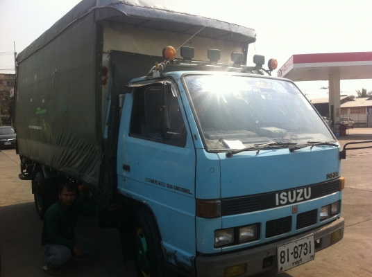 ISUZU NKR 110 แรงม้า ห้างแท้ สภาพดี คัสซีสวย ยางเต็ม แอร์พร้อม หลังคาลงเล่มแล้ว เหมาะสำหรับขายของจริงๆ ISUZU NKR 110 แรงม้า ห้างแท้ สภาพดี คัสซีสวย ยางเต็ม แอร์พร้อม หลังคาลงเล่มแล้ว เหมาะสำหรับขายของจริงๆ