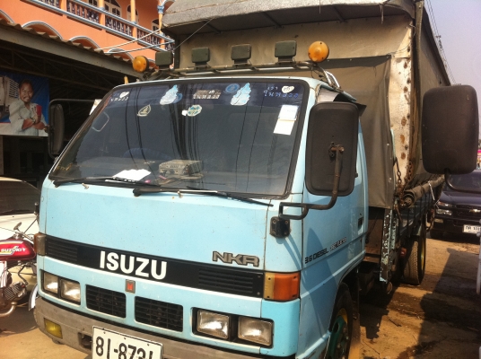 ISUZU NKR 110 แรงม้า ห้างแท้ สภาพดี คัสซีสวย ยางเต็ม แอร์พร้อม หลังคาลงเล่มแล้ว เหมาะสำหรับขายของจริงๆ ISUZU NKR 110 แรงม้า ห้างแท้ สภาพดี คัสซีสวย ยางเต็ม แอร์พร้อม หลังคาลงเล่มแล้ว เหมาะสำหรับขายของจริงๆ